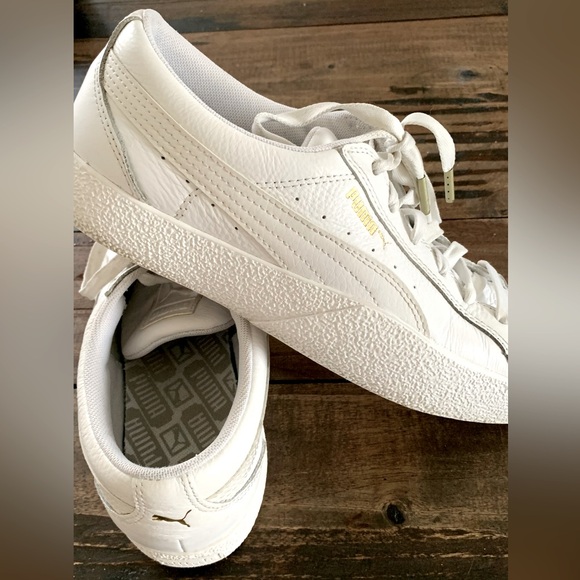 Puma Leather tennis shoes. - Picture 7 of 7